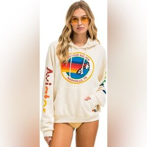 AVIATOR NATION NASHVILLE RELAXED PULLOVER HOODIE
- VINTAGE WHITE - NWOT